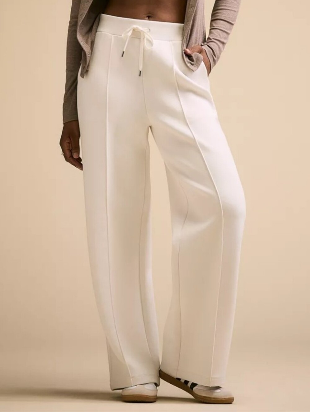 Wide-Leg Drawstring Trousers in Cream